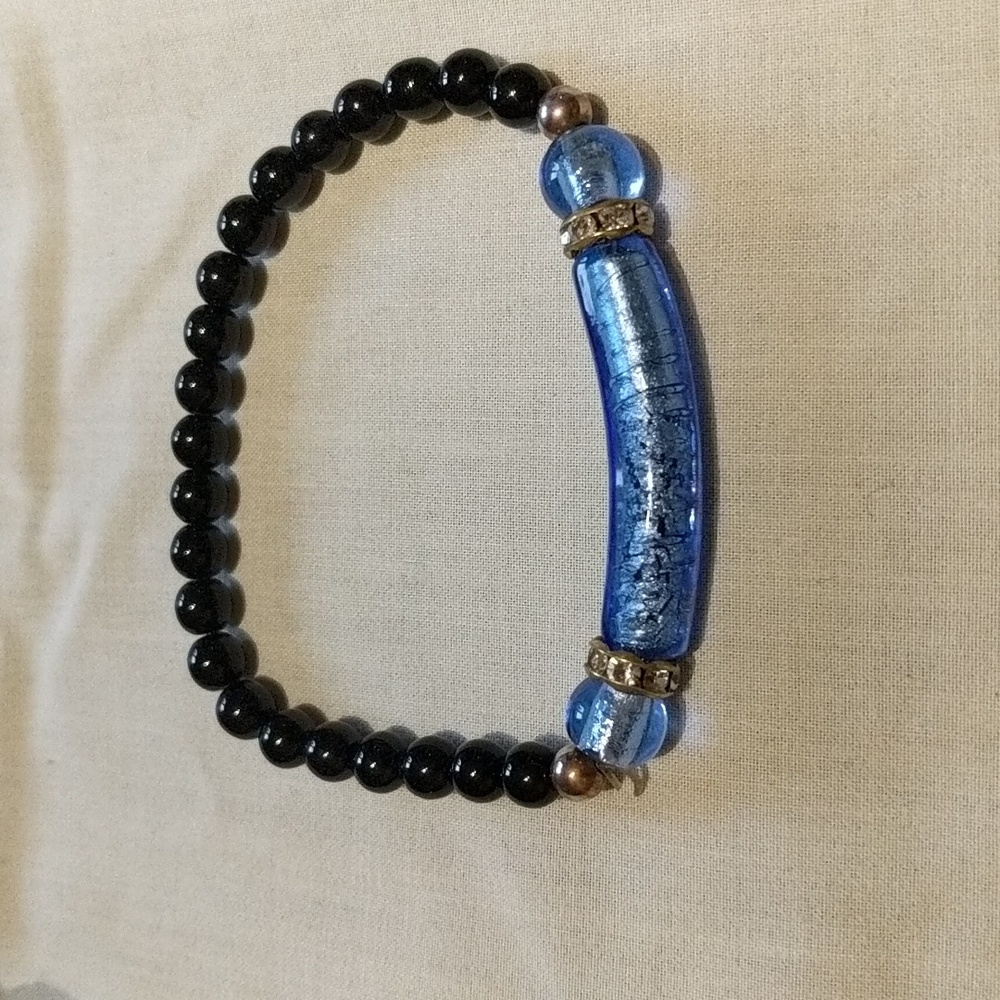 Bracelet Black beads Blue Resin Faux Diamond Stones